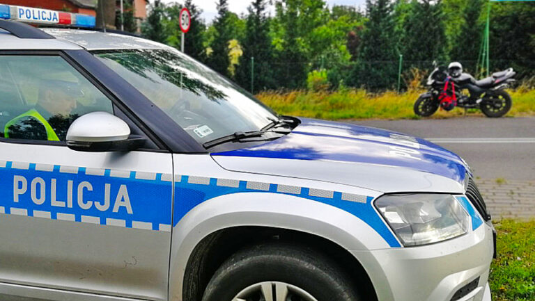 policja-radiowoz