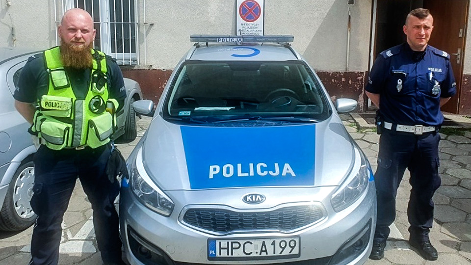 policjanci