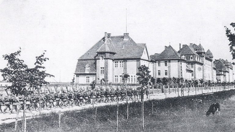 koszary-czolo