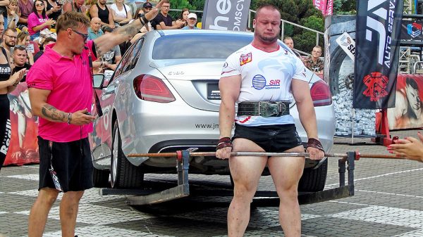 strongman-czolo