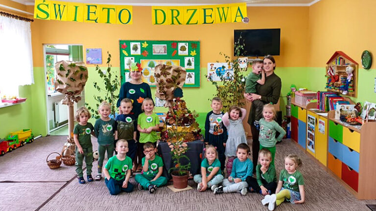 swieto-drzewa-czolo