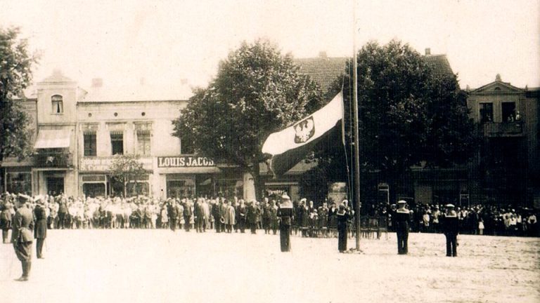 poczet-sztandarowy-szkoly-specjalistow-morskich-lata-20ste