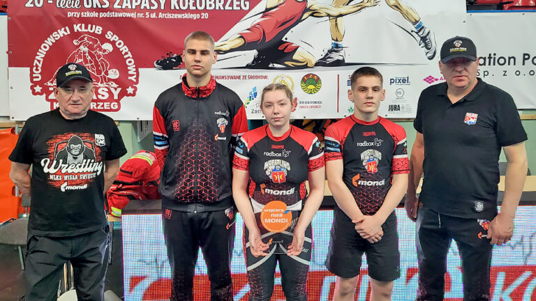 zapasy