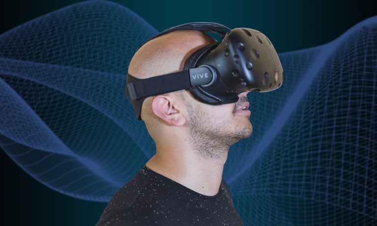 virtual-reality-g8f2631134_1280