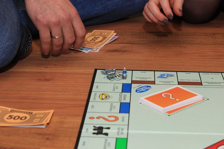 monopoly-gefbc2e946_1280